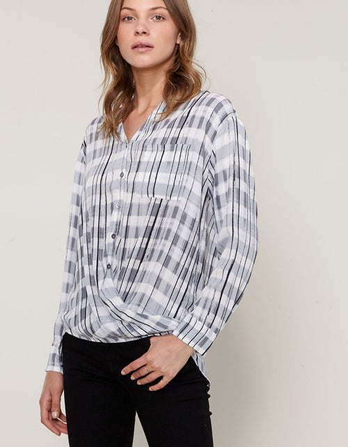 Load image into Gallery viewer, Printed Wrap Hem Blouse
